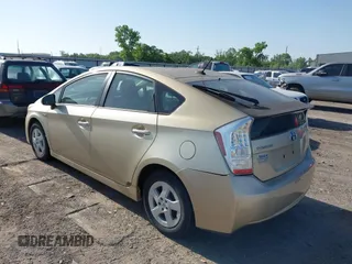 2011 Toyota Prius I with VIN JTDKN3DU3B1476538, listed as a IAAI auction lot 42269903 with Not Provided miles and . Bid and sale history available at DreamBid. Image 3.