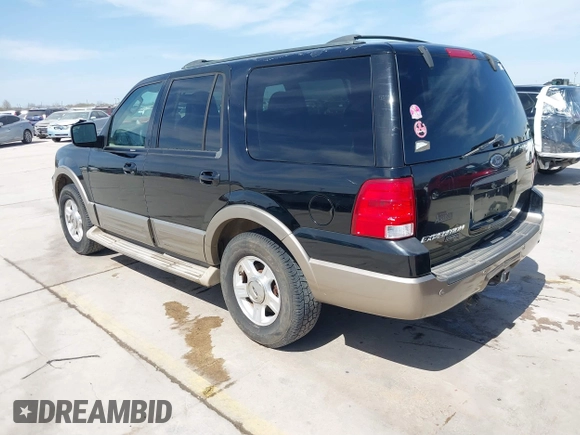 2004 Ford Expedition Eddie Bauer with VIN 1FMPU17L64LB37520, listed as a IAAI auction lot 41772378 with 305,126 mi miles. Bid and sale history available at carsss.com. Image 3.