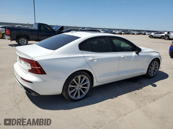 2021 Volvo S60 Momentum with VIN 7JR102FZ5MG108585, listed as a Copart auction lot 47797984 with 47,160 mi miles. Bid and sale history available at carsss.com. Image 3.