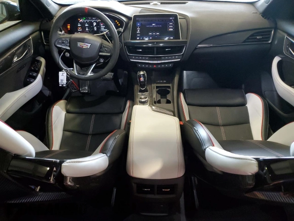 2022 Cadillac CT5-V Blackwing with VIN 1G6D35R67N0810538, listed as a Copart auction lot 77955214 with 18,813 mi miles and Salvage Title. Bid and sale history available at carsss.com. Image 8.