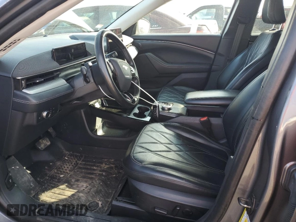 2021 Ford Mustang Mach-E Select с VIN 3FMTK1SSXMMA34389, выставлен на аукционе Copart как лот 48284035 с пробегом 60 667 миль миль и Списание • Salvage title. История ставок и продаж доступна на DreamBid. Изображение 7.