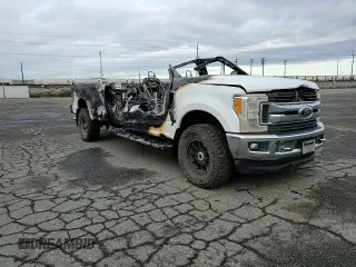 2017 Ford F-250 Lariat z VIN 1FT7W2B64HEE72422, wystawiony jako Copart lot #48061785 z przebiegiem Nie podano mil oraz Szkoda całkowita • Salvage title. Historia ofert i sprzedaży dostępna na DreamBid. Obrazek 10.