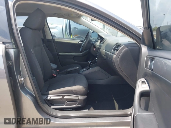 2015 Volkswagen Jetta SE with VIN 3VWD17AJ7FM286172, listed as a IAAI auction lot 42115737 with 113,836 mi miles and . Bid and sale history available at DreamBid. Image 5.