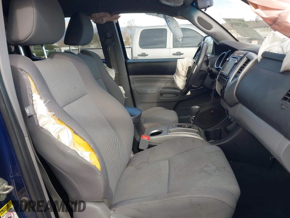 2015 Toyota Tacoma with VIN 3TMMU4FN0FM077148, listed as a IAAI auction lot 41274934 with 112,617 mi miles and . Bid and sale history available at DreamBid. Image 5.