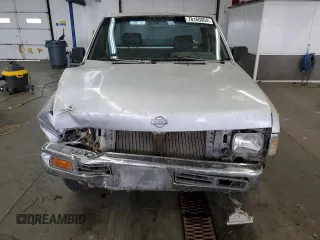 1987 Nissan Hardbody E z VIN JN6ND11S1HW006640, wystawiony jako Copart lot #78160004 z przebiegiem 403 406 mil mil oraz Szkody całkowita. Historia ofert i sprzedaży dostępna na DreamBid. Obrazek 11.
