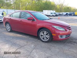 2009 Mazda 6 i Touring with VIN 1YVHP82A095M25943, listed as a IAAI auction lot 42197635 with 208,363 mi miles. Bid and sale history available at carsss.com. Image 1.