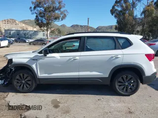 2023 Volkswagen Taos S с VIN 3VVCX7B23PM321393, выставлен на аукционе IAAI как лот 41835153 с пробегом 31 587 миль миль и . История ставок и продаж доступна на DreamBid. Изображение 13.