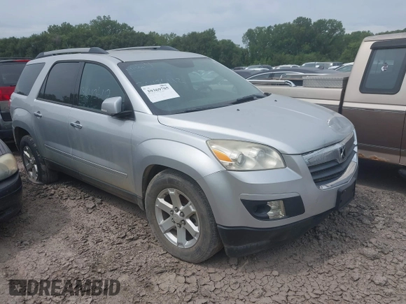2010 Saturn Outlook XE z VIN 5GZLRTEDXAJ210535, wystawiony jako IAAI lot #39369705 z przebiegiem 199 117 mil mil oraz . Historia ofert i sprzedaży dostępna na DreamBid. Obrazek 1.