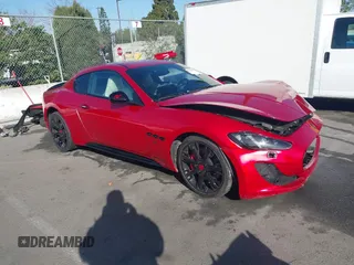 2013 Maserati GranTurismo Sport with VIN ZAM45VLA2D0072050, listed as a IAAI auction lot 41710557 with 62,864 mi miles. Bid and sale history available at carsss.com. Image 1.