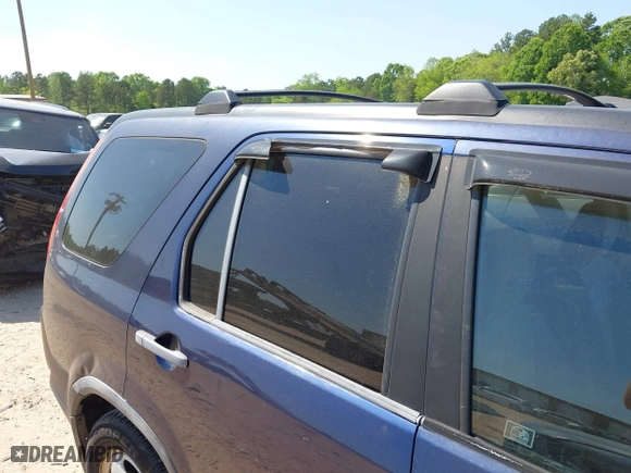 2004 Honda CR-V EX with VIN SHSRD78824U224661, listed as a IAAI auction lot 42055730 with 263,009 mi miles. Bid and sale history available at carsss.com. Image 6.