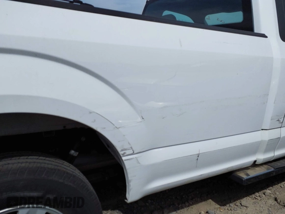 2020 Ford F-150 XL z VIN 1FTMF1CB0LKD63815, wystawiony jako IAAI lot #41719059 z przebiegiem 33 021 mil mil oraz . Historia ofert i sprzedaży dostępna na DreamBid. Obrazek 19.