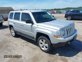 2011 Jeep Patriot Latitude with VIN 1J4NF1GB2BD177365, listed as a IAAI auction lot 42808223 with 123,360 mi miles and . Bid and sale history available at DreamBid. Image 1.