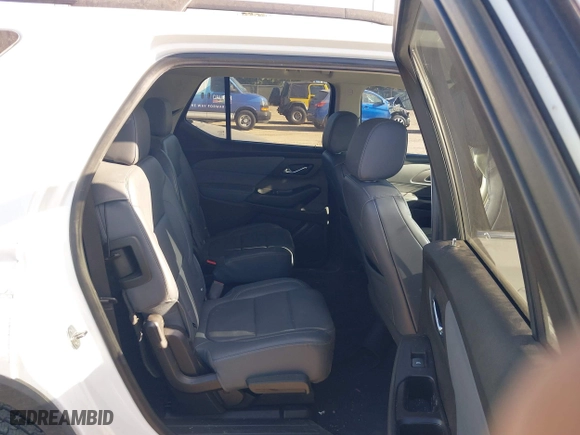 2019 Chevrolet Traverse LT Leather with VIN 1GNERHKW2KJ235242, listed as a IAAI auction lot 40596424 with 97,979 mi miles. Bid and sale history available at carsss.com. Image 8.