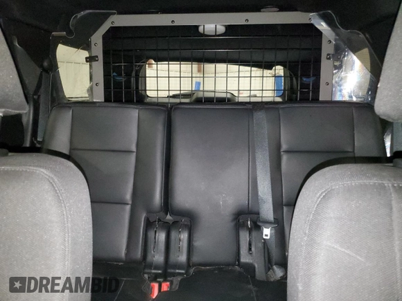 2019 Ford Police Interceptor Utility z VIN 1FM5K8AT6KGB15702, wystawiony jako Copart lot #47269055 z przebiegiem 106 958 mil mil oraz Czysty tytuł • Clean title. Historia ofert i sprzedaży dostępna na DreamBid. Obrazek 10.