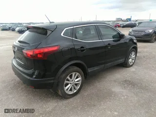 2018 Nissan Rogue Sport S with VIN JN1BJ1CP3JW501194, listed as a IAAI auction lot 40019503 with 63,929 mi miles. Bid and sale history available at carsss.com. Image 4.