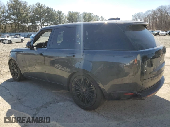 2023 Land Rover Range Rover SE z VIN SALKP9E70PA031776, wystawiony jako Copart lot #47582265 z przebiegiem Nie podano mil oraz Szkoda całkowita • Salvage title. Historia ofert i sprzedaży dostępna na DreamBid. Obrazek 2.