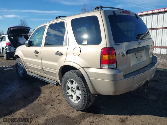 2007 Ford Escape XLT with VIN 1FMCU93167KB89242, listed as a IAAI auction lot 41654083 with 161,847 mi miles. Bid and sale history available at carsss.com. Image 3.