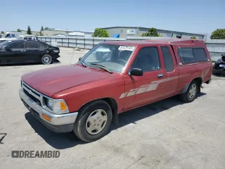 1992 Toyota Pickup with VIN JT4VN93G8N5029017, listed as a Copart auction lot 62428745 with 182,468 mi miles and Clean title. Bid and sale history available at DreamBid. Image 1.