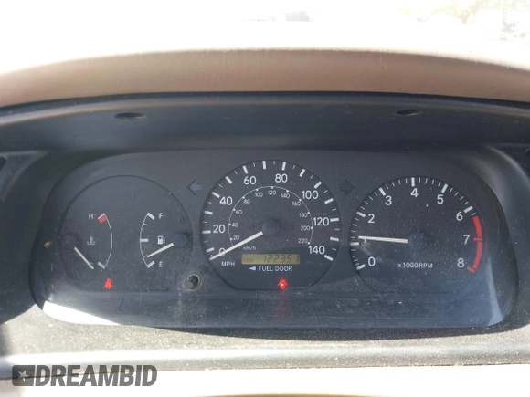 2000 Toyota Camry CE z VIN 4T1BG22K5YU972322, wystawiony jako IAAI lot #42098429 z przebiegiem 122 351 mil mil oraz . Historia ofert i sprzedaży dostępna na DreamBid. Obrazek 7.