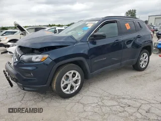 2024 Jeep Compass Latitude z VIN 3C4NJDBN4RT175631, wystawiony jako Copart lot #65593205 z przebiegiem 11 837 mil mil oraz Czysty tytuł • Clean title. Historia ofert i sprzedaży dostępna na DreamBid. Obrazek 1.