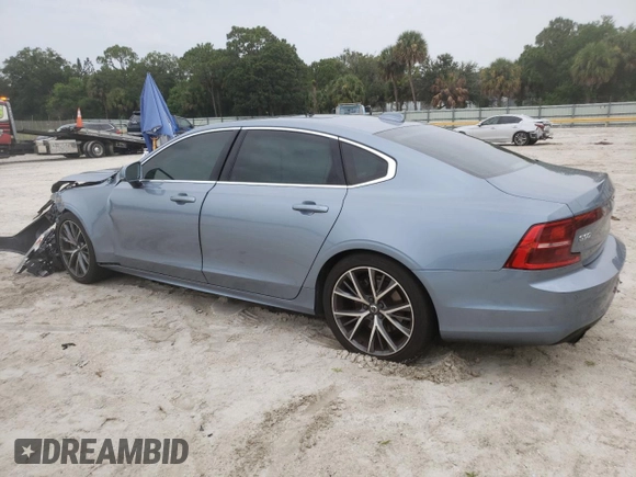 2019 Volvo S90 Momentum с VIN LVY102AK8KP110023, выставлен на аукционе Copart как лот 62362234 с пробегом 81 527 миль миль и На запчасти • Non repairable. История ставок и продаж доступна на DreamBid. Изображение 2.