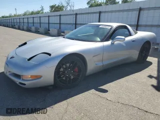 1998 Chevrolet Corvette with VIN 1G1YY22G4W5102990, listed as a Copart auction lot 54090095 with 107,958 mi miles and Clean Title. Bid and sale history available at carsss.com. Image 1.
