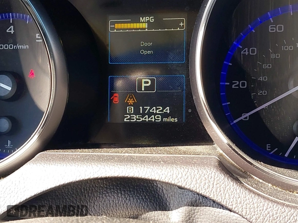 2016 Subaru Outback 2.5i Premium with VIN 4S4BSAEC2G3201088, listed as a IAAI auction lot 41623846 with 235,449 mi miles. Bid and sale history available at carsss.com. Image 15.