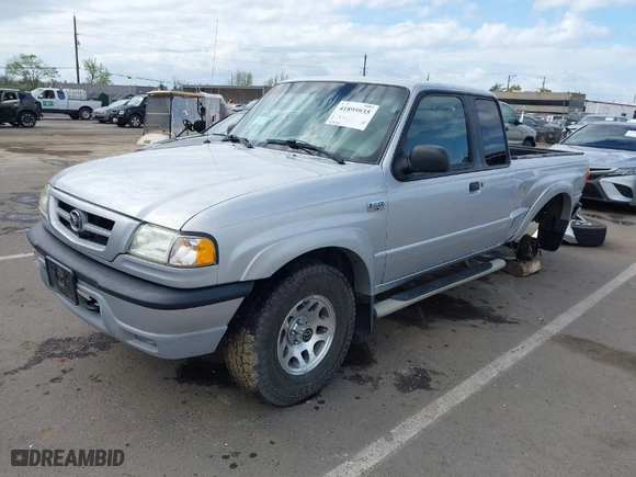 2003 Mazda B-Series 4WD Truck with VIN 4F4ZR47E63TM06204, listed as a IAAI auction lot 41895935 with 259,901 mi miles. Bid and sale history available at carsss.com. Image 2.