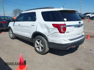 2018 Ford Explorer XLT z VIN 1FM5K7D85JGC71116, wystawiony jako IAAI lot #41901774 z przebiegiem 68 957 mil mil oraz . Historia ofert i sprzedaży dostępna na DreamBid. Obrazek 3.
