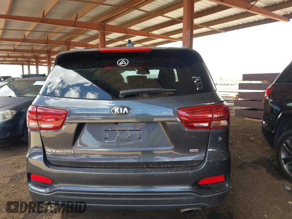2019 Kia Sorento LX z VIN 5XYPGDA32KG439966, wystawiony jako IAAI lot #42046846 z przebiegiem 101 592 mil mil oraz . Historia ofert i sprzedaży dostępna na DreamBid. Obrazek 20.
