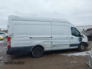 2017 Ford Transit z VIN 1FTYR3XM1HKA71226, wystawiony jako IAAI lot #41067318 z przebiegiem 469 620 mil mil oraz . Historia ofert i sprzedaży dostępna na DreamBid. Obrazek 13.