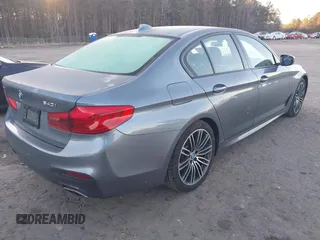 2019 BMW 5 Series 540i xDrive with VIN WBAJE7C54KWW18098, listed as a IAAI auction lot 41412017 with 59,235 mi miles and . Bid and sale history available at carsss.com. Image 4.
