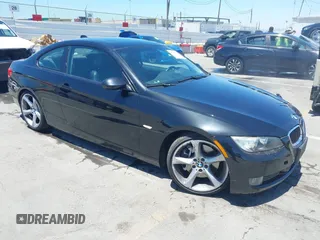 2009 BMW 3 Series 335i z VIN WBAWB73569P047832, wystawiony jako IAAI lot #42674176 z przebiegiem 79 833 mil mil oraz . Historia ofert i sprzedaży dostępna na DreamBid. Obrazek 1.