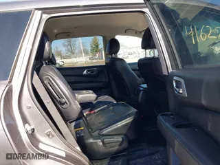 2020 Nissan Pathfinder SL with VIN 5N1DR2CN1LC597166, listed as a IAAI auction lot 41627774 with 85,786 mi miles. Bid and sale history available at carsss.com. Image 8.