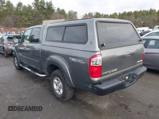 2005 Toyota Tundra Limited z VIN 5TBDT48185S481528, wystawiony jako IAAI lot #41834114 z przebiegiem 151 295 mil mil oraz . Historia ofert i sprzedaży dostępna na DreamBid. Obrazek 3.