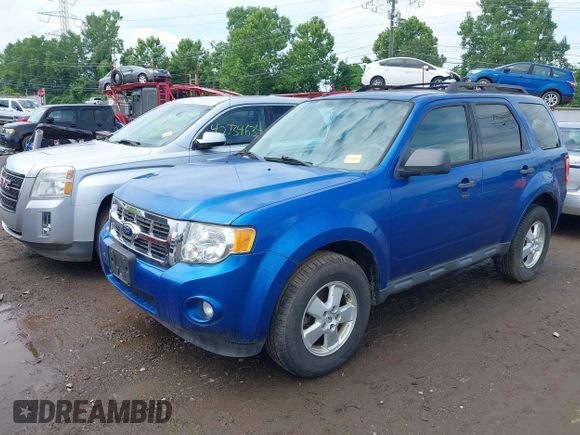 2012 Ford Escape XLT z VIN 1FMCU0DG4CKC85718, wystawiony jako IAAI lot #42711096 z przebiegiem 153 262 mil mil oraz . Historia ofert i sprzedaży dostępna na DreamBid. Obrazek 2.