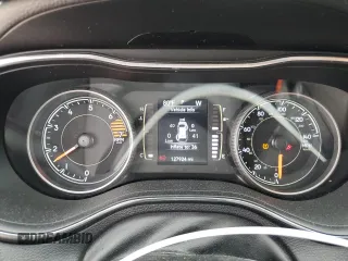 2019 Jeep Cherokee Latitude with VIN 1C4PJLCB0KD203797, listed as a Copart auction lot 51386735 with 127,924 mi miles and Salvage Title. Bid and sale history available at carsss.com. Image 9.