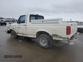 1990 Ford F-150 with VIN 1FTDF15Y6LPA89296, listed as a Copart auction lot 45693695 with 132,908 mi miles and Salvage Title. Bid and sale history available at carsss.com. Image 2.