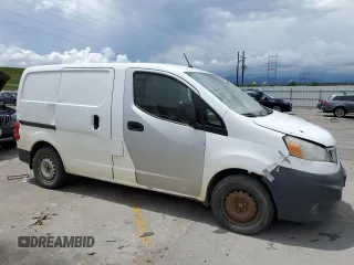 2016 Nissan NV200 S с VIN 3N6CM0KN4GK691706, выставлен на аукционе Copart как лот 61427225 с пробегом Не указан миль и Чистый • Clean title. История ставок и продаж доступна на DreamBid. Изображение 4.