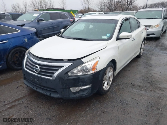 2013 Nissan Altima 2.5 SL with VIN 1N4AL3AP0DC106046, listed as a IAAI auction lot 41832840 with 98,522 mi miles. Bid and sale history available at carsss.com. Image 2.