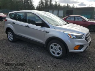 2017 Ford Escape S z VIN 1FMCU0F7XHUD20786, wystawiony jako Copart lot #49641925 z przebiegiem 31 083 mil mil oraz Szkoda całkowita • Salvage title. Historia ofert i sprzedaży dostępna na DreamBid. Obrazek 4.
