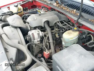 2002 Chevrolet Silverado 1500HD LT с VIN 1GCGK13U42F162985, выставлен на аукционе IAAI как лот 42577250 с пробегом 180 556 миль миль и . История ставок и продаж доступна на DreamBid. Изображение 13.