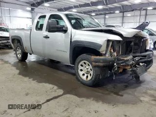 2010 Chevrolet Silverado 1500 with VIN 1GCSKPE31AZ215902, listed as a Copart auction lot 46908275 with 135,645 mi miles and Salvage Title. Bid and sale history available at DreamBid. Image 4.