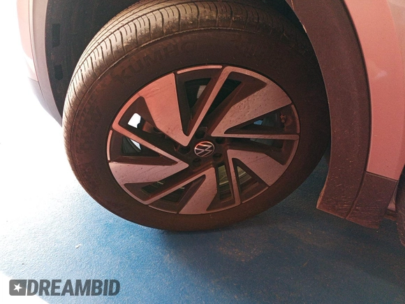 2024 Volkswagen Atlas SE with VIN 1V2HR2CA9RC557329, listed as a IAAI auction lot 42734151 with 19,097 mi miles and . Bid and sale history available at DreamBid. Image 8.