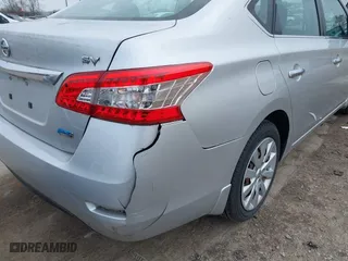 2014 Nissan Sentra SR with VIN 3N1AB7AP1EY268137, listed as a IAAI auction lot 41822136 with 117,038 mi miles. Bid and sale history available at carsss.com. Image 6.