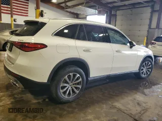 2025 Mercedes-Benz GLC 300 z VIN W1NKM4HB0SF282949, wystawiony jako Copart lot #56732965 z przebiegiem 9 971 mil mil oraz Szkoda całkowita • Salvage title. Historia ofert i sprzedaży dostępna na DreamBid. Obrazek 3.