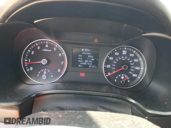 2021 Kia Forte LXS with VIN 3KPF24AD4ME409208, listed as a Copart auction lot 61753175 with 42,131 mi miles and Salvage title. Bid and sale history available at DreamBid. Image 9.