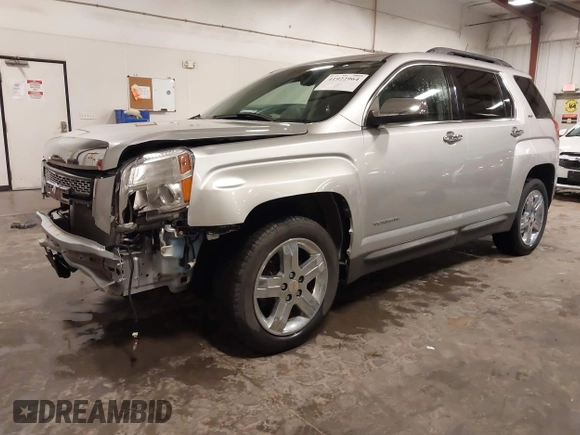 2011 GMC Terrain SLT-2 with VIN 2CTALWEC0B6450568, listed as a IAAI auction lot 41922964 with 181,378 mi miles and . Bid and sale history available at carsss.com. Image 22.