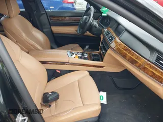 2013 BMW 7 Series 750Li with VIN WBAYE8C55DD133178, listed as a IAAI auction lot 41509860 with 90,841 mi miles and . Bid and sale history available at DreamBid. Image 5.