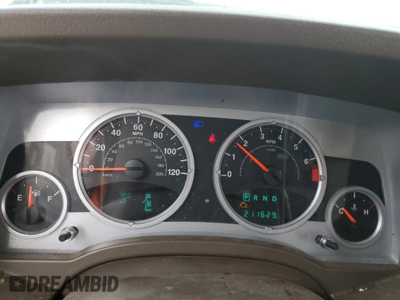 2008 Jeep Patriot Limited with VIN 1J8FT48W58D649307, listed as a Copart auction lot 84977034 with 211,629 mi miles and Clean Title. Bid and sale history available at DreamBid. Image 9.